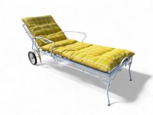 Featured Item 7