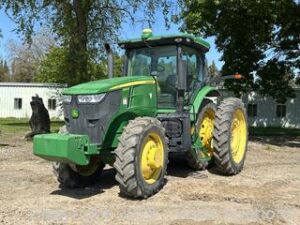 John Deere 7200R Tractor