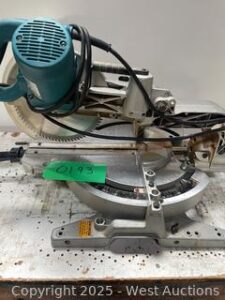 Makita 10 Inch Sliding Compound Miter Saw