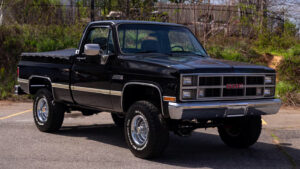 1984 GMC SIERRA CLASSIC PICKUP