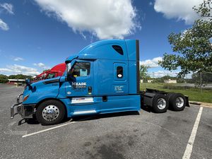 2022 Freightliner Cascadia 126 Sleeper Truck