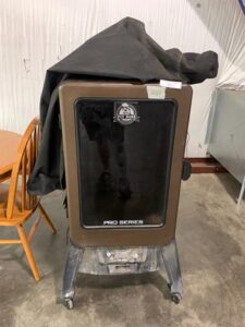 Pit Boss Pro Series Electric Smoker w/ Weber iGril