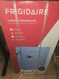 3.2 cu. ft. Retro Mini Fridge in Blue