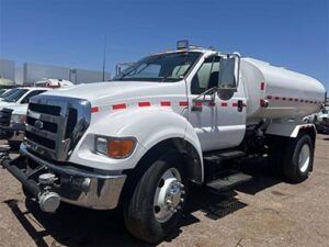 2005 Ford F-750 Water Truck