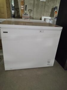 Vissani 7.0 cu. Ft. Chest Freezer