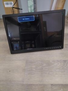 NORTHING 17.2 1080P 12 Volt Portable TV