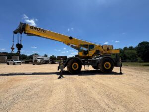 2005 Grove RT700E