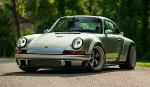 1991 Porsche reimagined by Singer DLS
