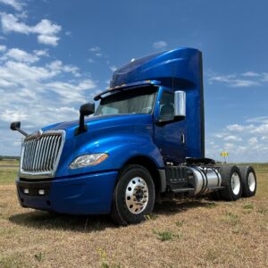 2016 International LT625 Daycabs