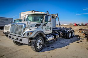 2020 INTERNATIONAL HV607 ROLL-OFF TRUCK