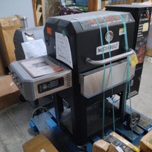 Gravity Series 800 Digital Charcoal Griddle, Grill and Smoker Combo