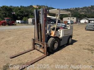 Allis Chalmers 6k Capacity Propane Forklift