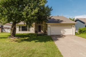924 W. Cedarwood