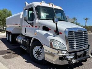 2011 Freightliner Water Truck Cascadia 113