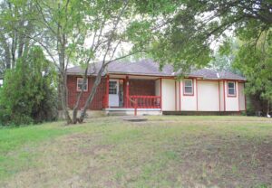 Real Estate Auction Image