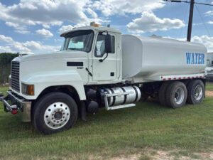 2019 Mack Pinnacle Water Truck