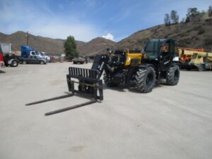 Heavy & Contractor Equipment Vehicles Auction