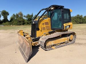 LOT #524 - 2019 CAT D4K2LGP CRAWLER TRACTOR