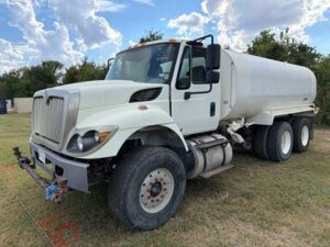 LOT #252 - 2019 FREIGHTLINER WATER TRUCK