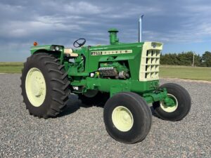 Tractor Image 4