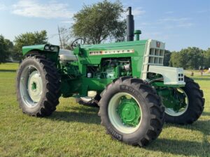 Tractor Auction Image 1