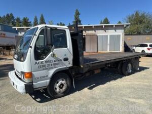 2001 Isuzu Flatbed Truck